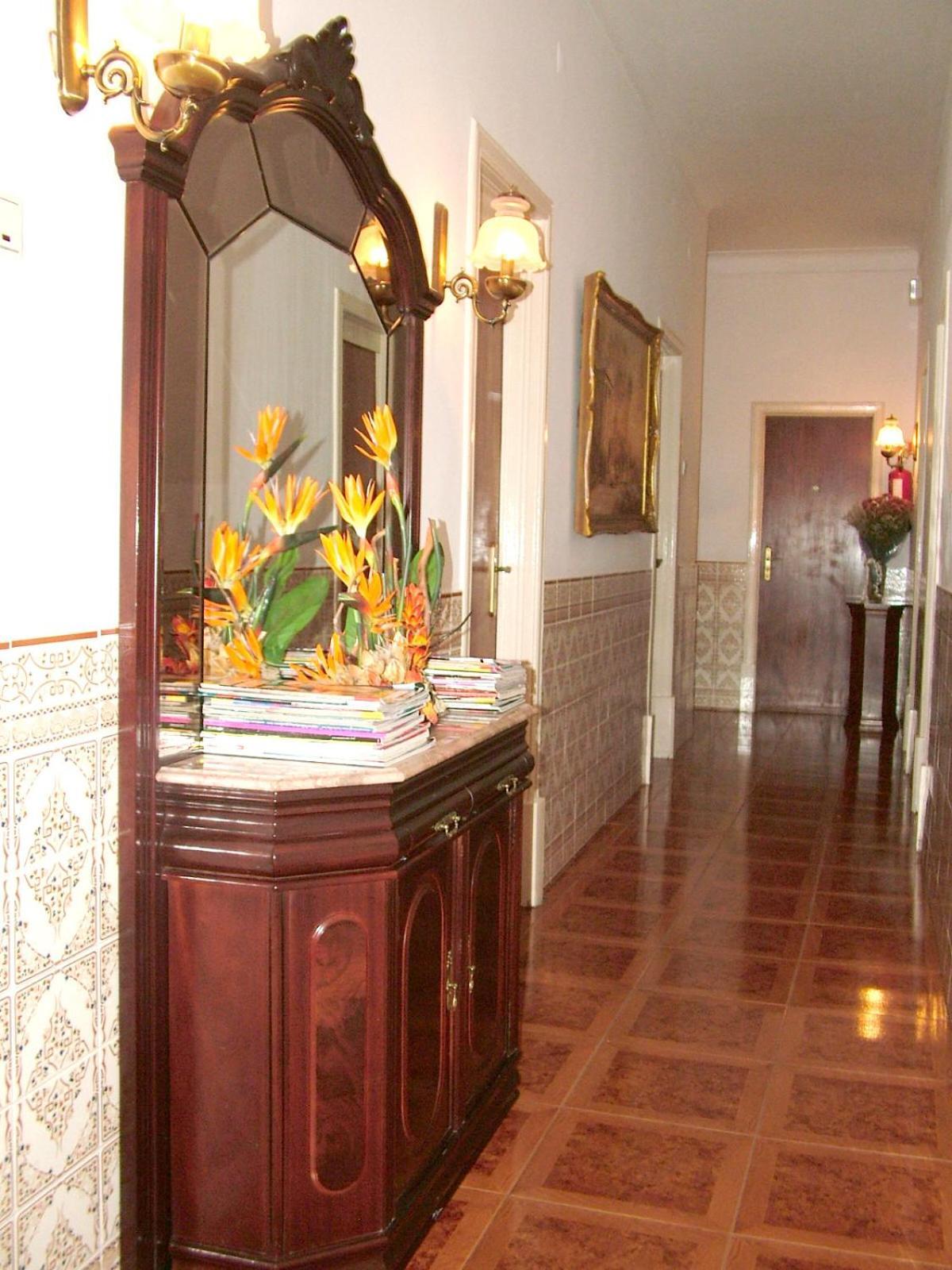 瓦伦蒂娜住宅酒店 Lisboa 外观 照片 Interior of the hotel